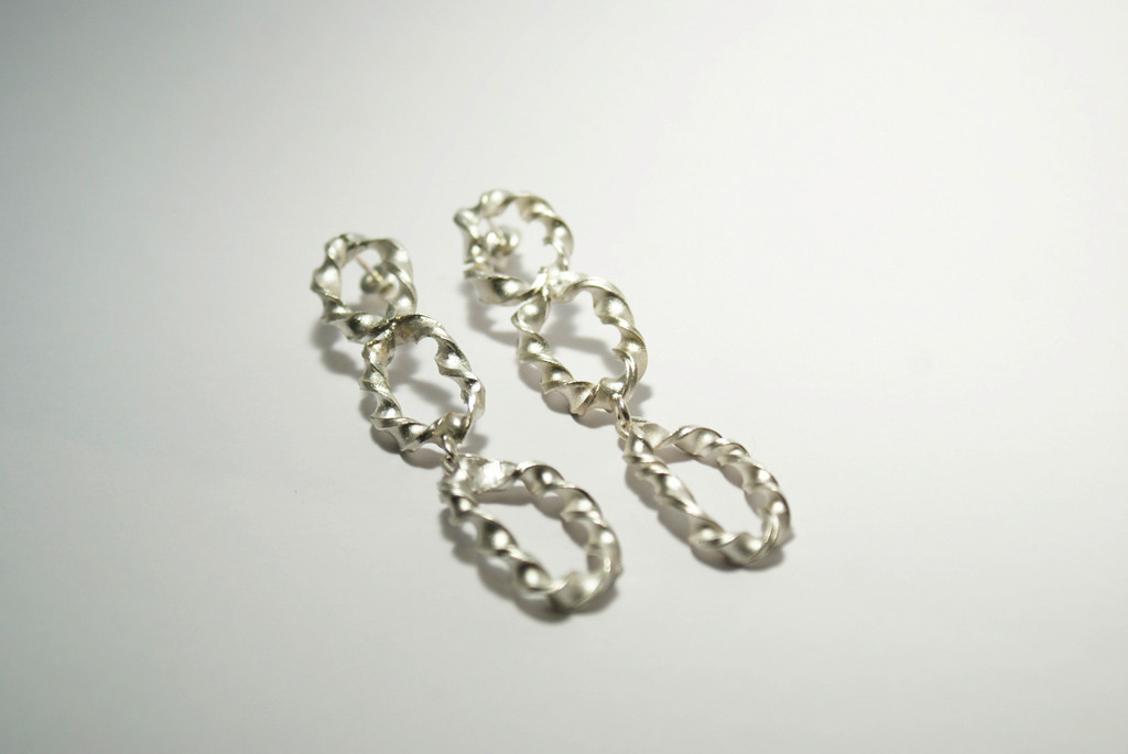6_earrings silver.jpg